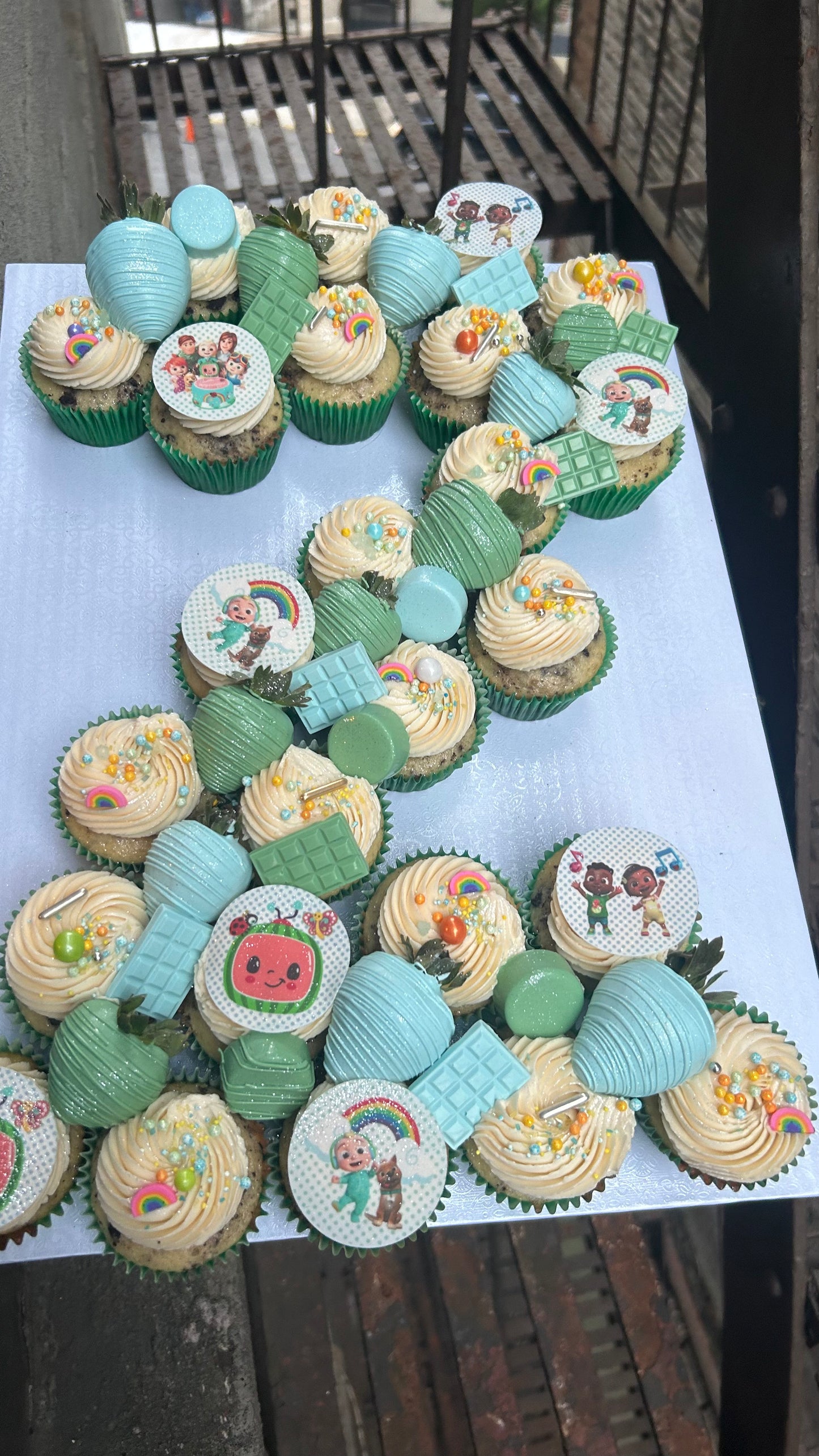 Pull Apart Cupcakes